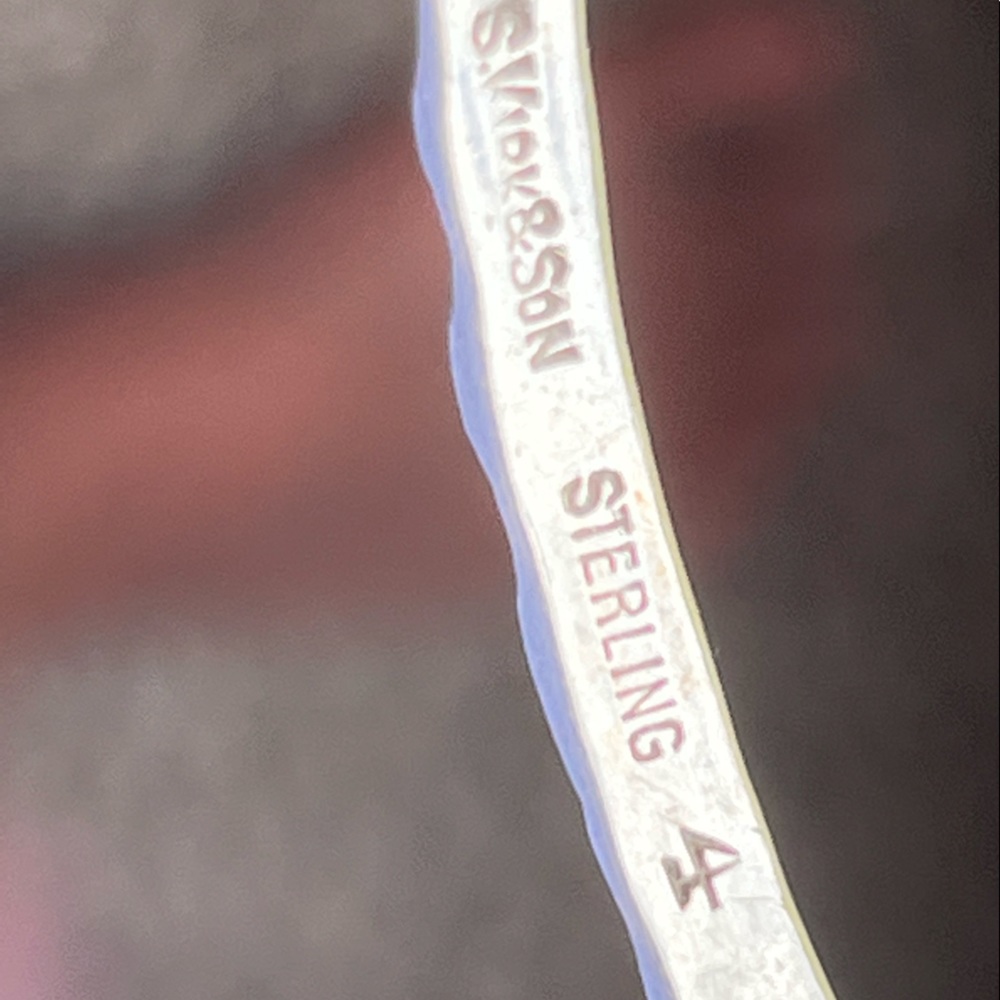 Kirk & Son Sterling Silver Repousse numbered vine bangle bracelets. - Picture 3 of 7